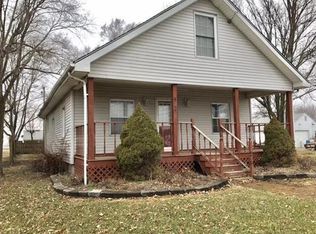 812 Springfield Rd, Gillespie, IL 62033