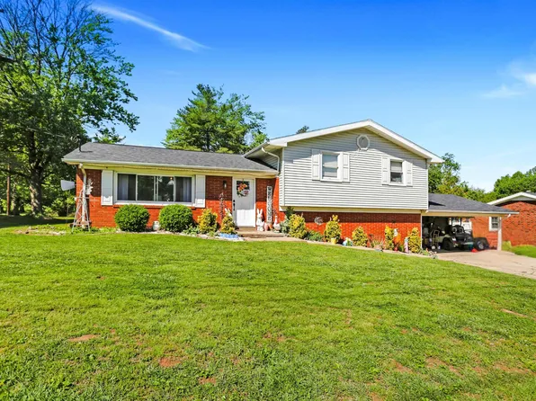 917 S 8th St, Boonville, IN 47601