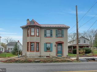 318 Old Stone House Rd S, Boiling Springs, PA 17007