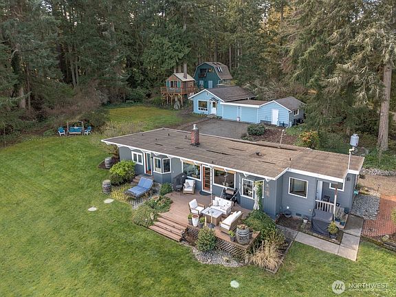 2nd image of 9513 Villa Beach Road