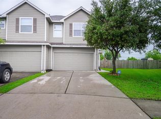6302 Stoney Creek Dr, Pasadena, TX 77503