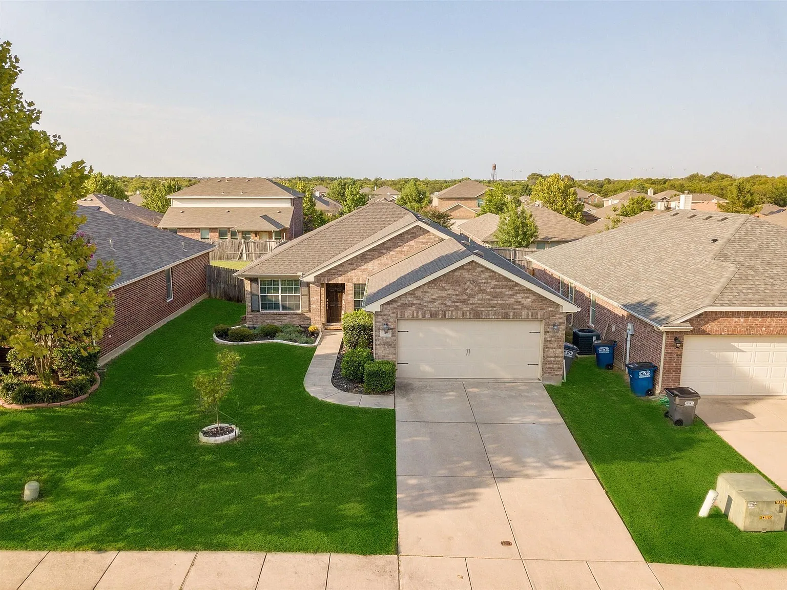 4 bed, 1540 sqft, $1,949 — Photo 3