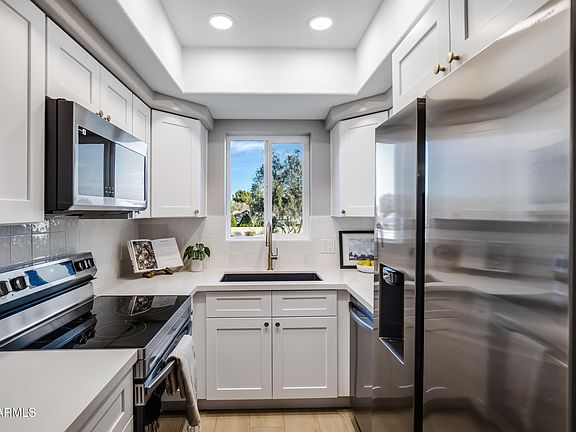 2nd image of 1825 W RAY Road #2070