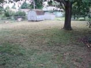 1651 N Engle Ave, Springfield, MO 65803