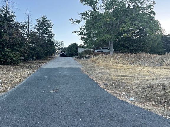 3rd image of 4803 Little John Rd