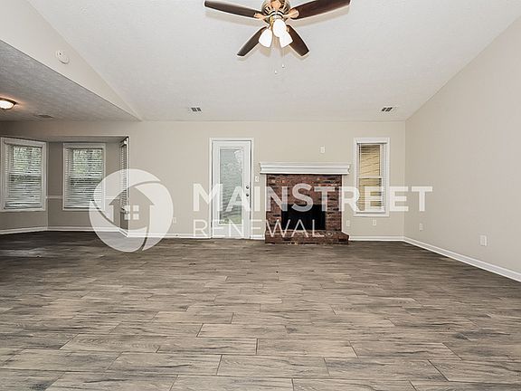 3rd image of 5820 Meadow Ln