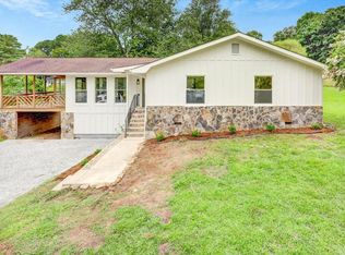 1056 Hickory Ave, Hixson, TN 37343
