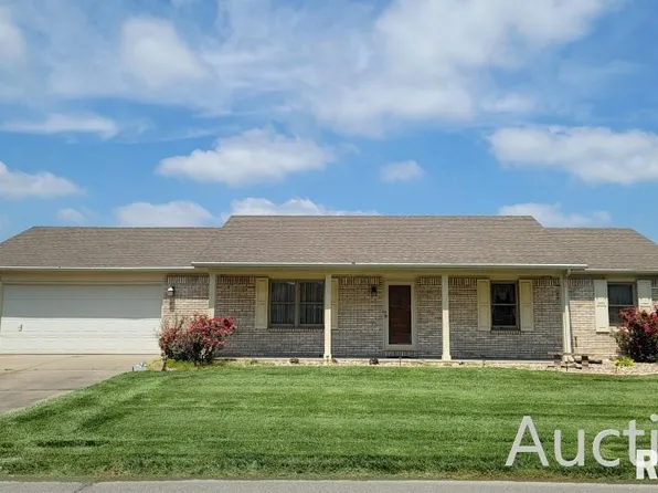 2206 Jennifer Ln, Marion, IL 62959