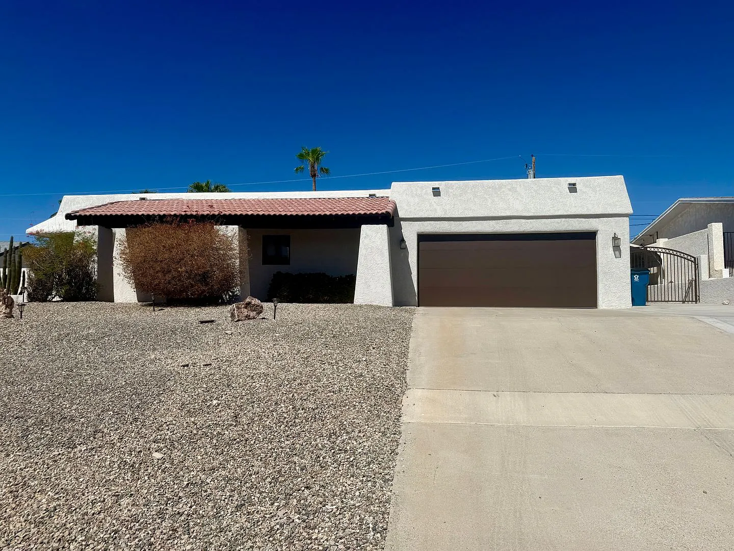 Furnished Winter/ Short Term Rental - Pool Home — Photo 1