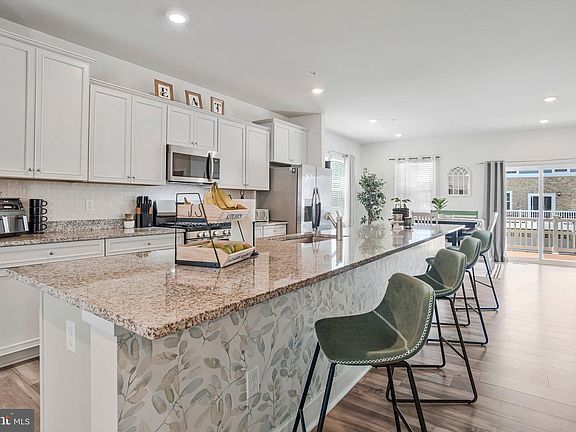 2nd image of 4136 Skipton Pl