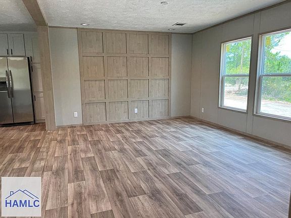 5th image of 410 Preston Pl NE