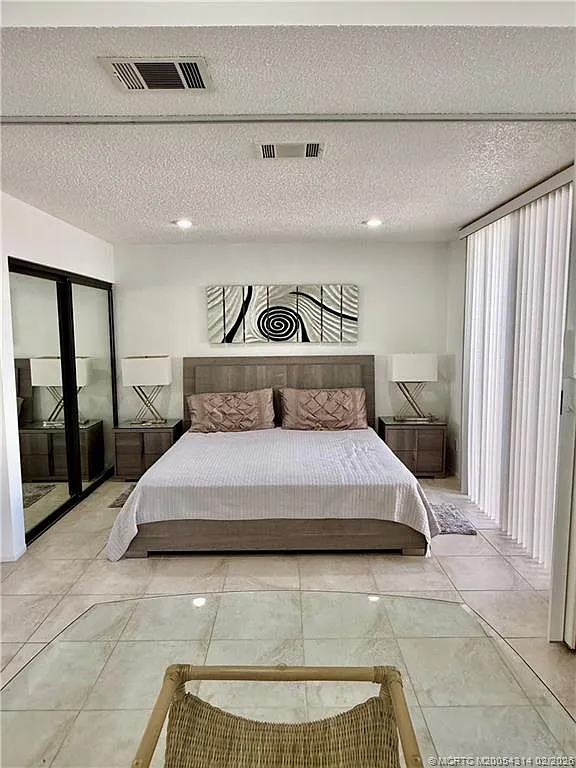 1 bed, 1.0 bath, 732 sqft, $2,100 — Photo 3