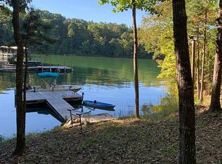 26 Chief Ln, Hartwell, GA 30643