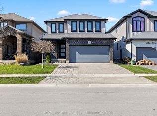 1141 Medway Park Dr, London, ON N6G 0G1