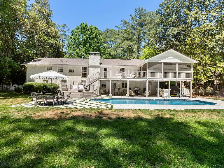 4470 Chatworth Ct NE — Photo 67