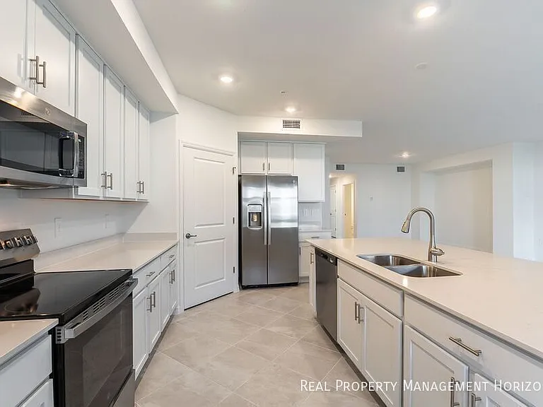 5628 Summit Pointe Cir #104 — Photo 7