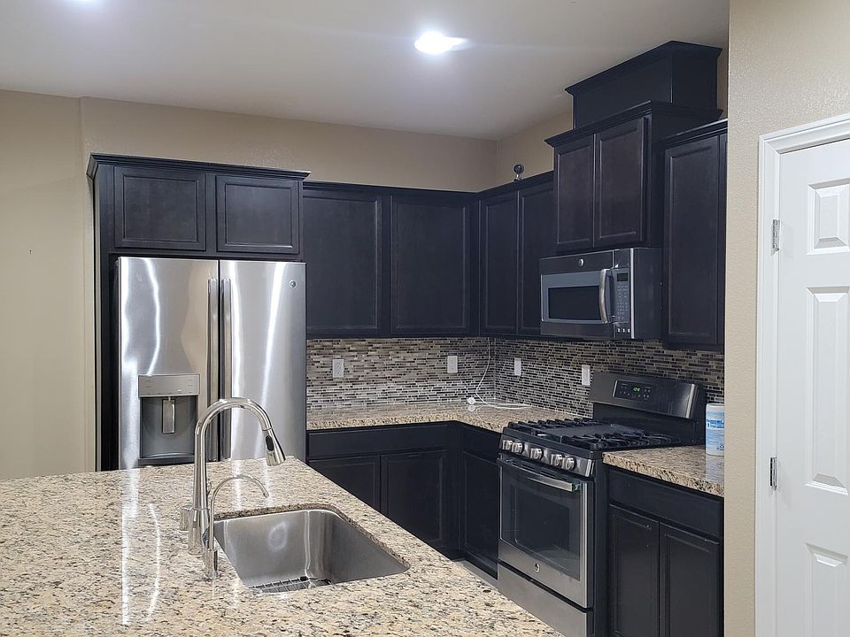 1st image of 10245 Glacier Pool St