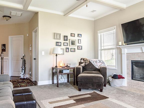 3rd image of 3352 N Henderson Way #B