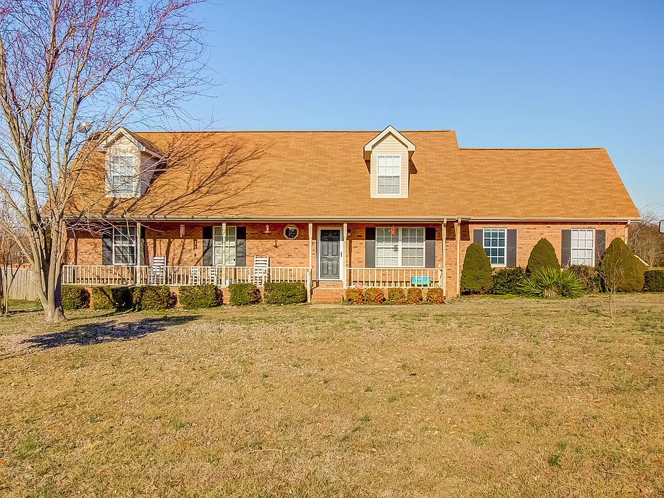 1st image of 212 Loxley Ln