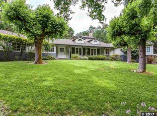 2 Valley View Dr, Orinda, CA