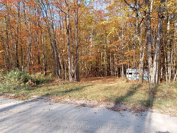 5th image of 326 S River Rd
