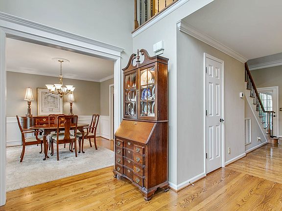 2nd image of 1779 Jameson Dr