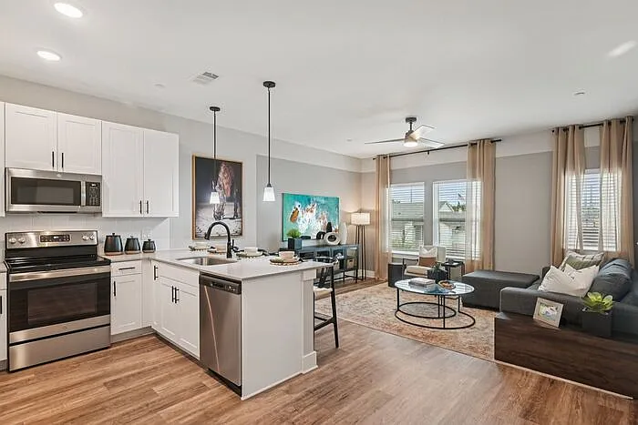 3900 Carmel Villas Dr — Photo 37