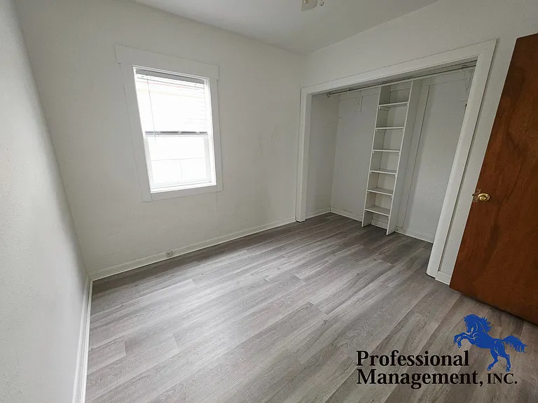 1327 Terry Ave — Photo 4