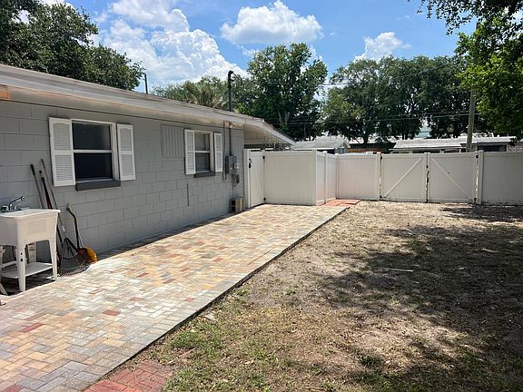 5th image of 11717 Surfwood Ave