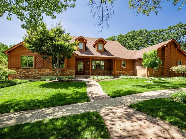 219 Hibler Oaks Dr, Saint Louis, MO 63141