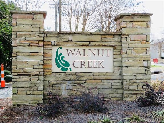 3rd image of 6313 Park Creek Dr