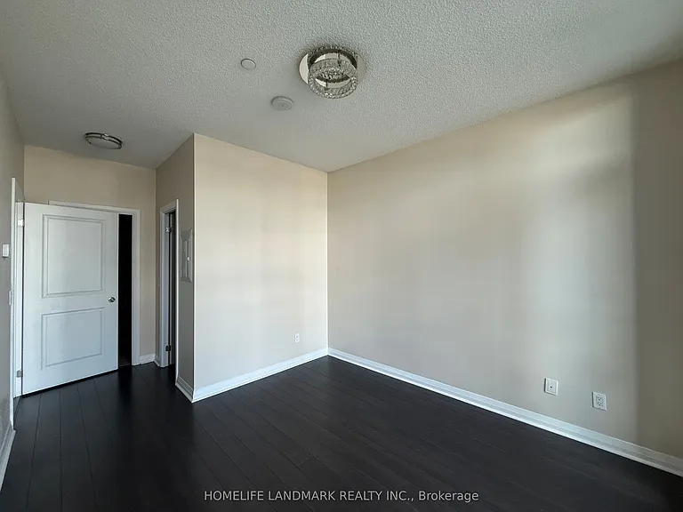 55 Eglinton Ave W #109 — Photo 28
