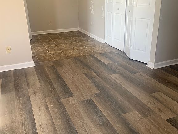 2nd image of 719 Marietha Dr #3