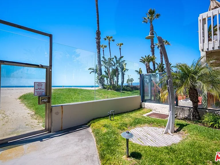 7301 Vista Del Mar Ave #106 — Photo 4