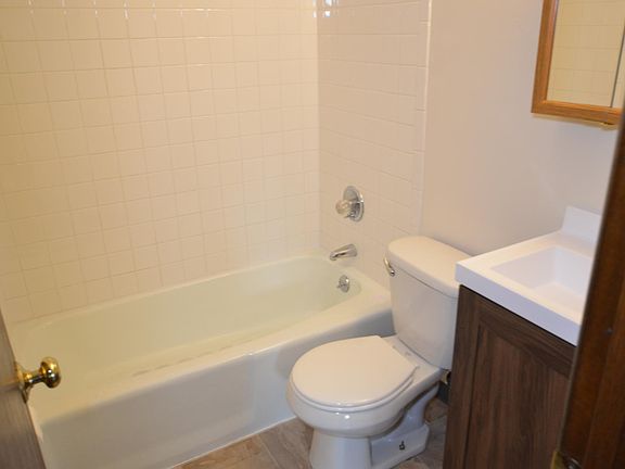 3rd image of 1938 Garfield St APT 6