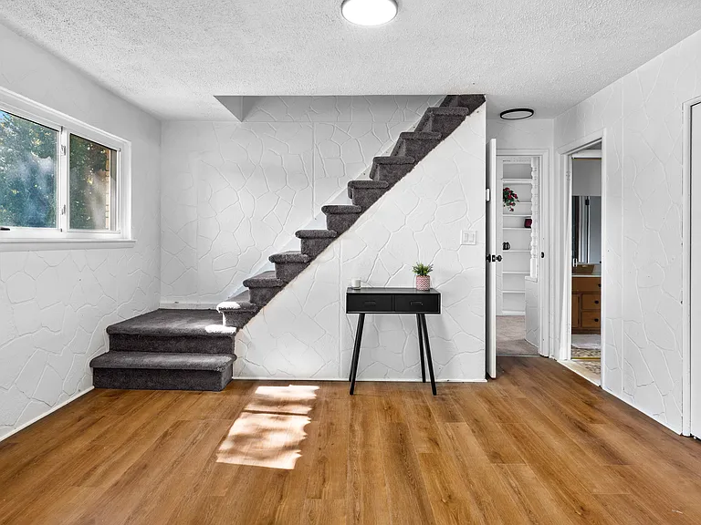 4020 Wall Ave — Photo 10