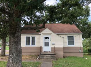 1105 Virginia Mines Rd, Saint Clair, MO 63077