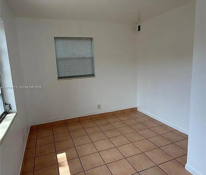 800 SE 15th St #2 — Photo 13