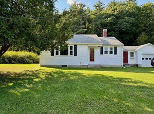 31 Flanders St, Enfield, NH 03748