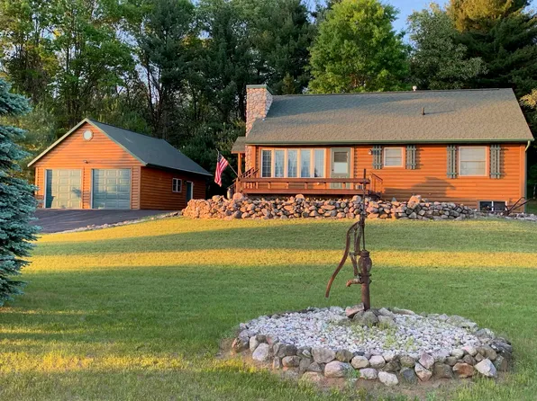 W9667 Angle Rd, Shawano, WI 54166