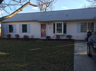 305 Lafayette Pl SW, Leesburg, VA 20175