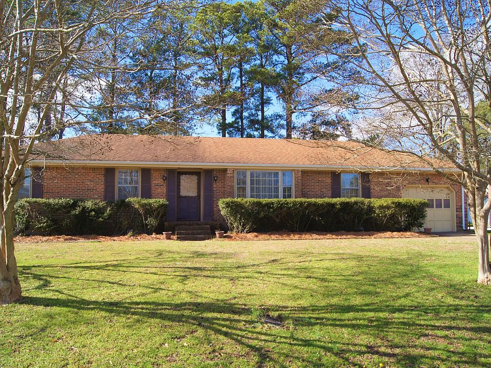 1st image of 4004 Belvedere Dr #100
