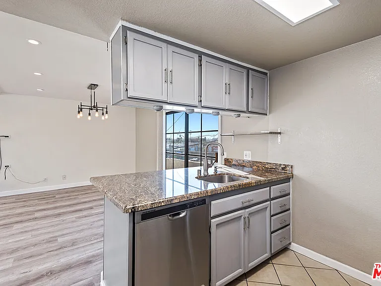 3780 Ocean View Ave #2 — Photo 13