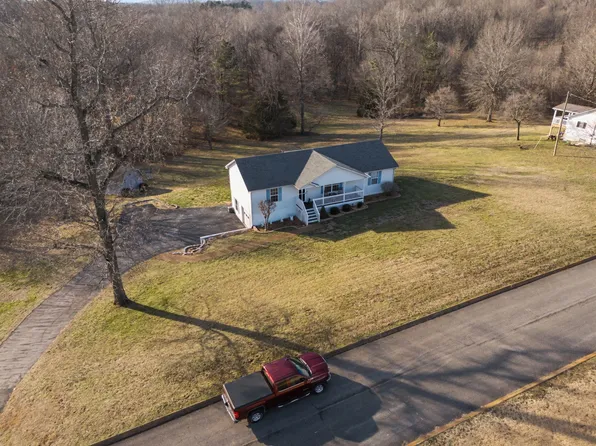 2323 Beasley Ln, Columbia, TN 38401