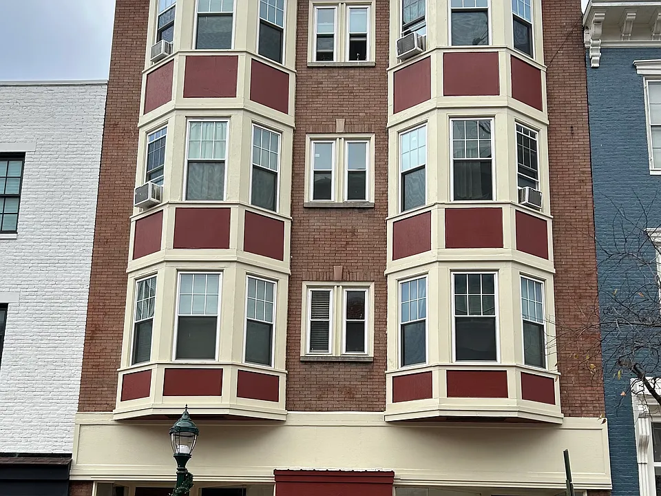 49 N Potomac St #8