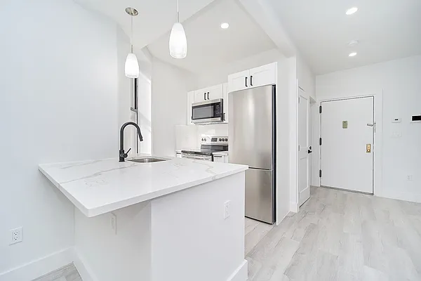 Rented by Triplemint | media 11