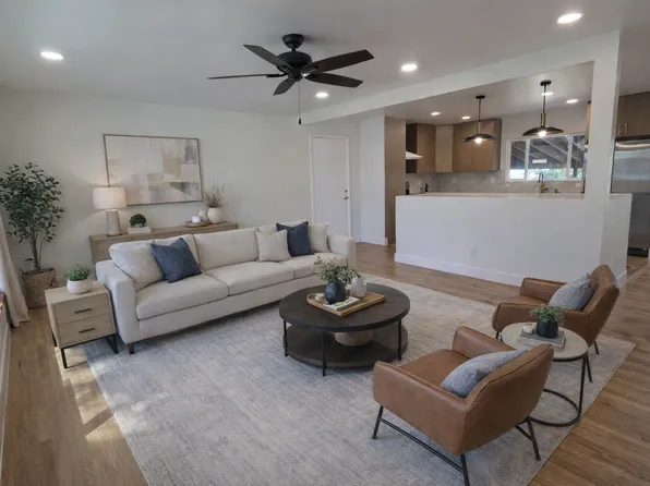 2934 S Zurich Ct, Denver, CO 80236