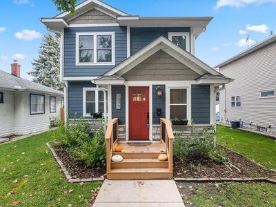 1377 James Ave, Saint Paul, MN, 55105
