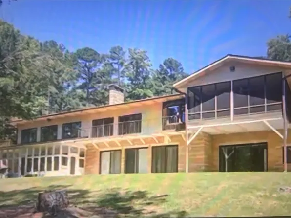 2101 Poplar Falls Rd, Lithonia, GA 30058