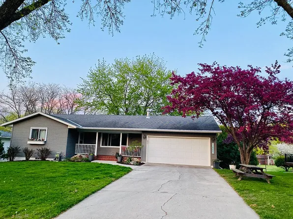 1605 6th St SW, Willmar, MN 56201
